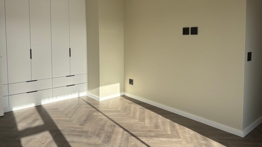 To Let 4 Bedroom Property for Rent in Sandown Western Cape